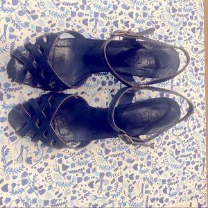 New Face Cutout High Heel Sandals in Blue - Size 7*